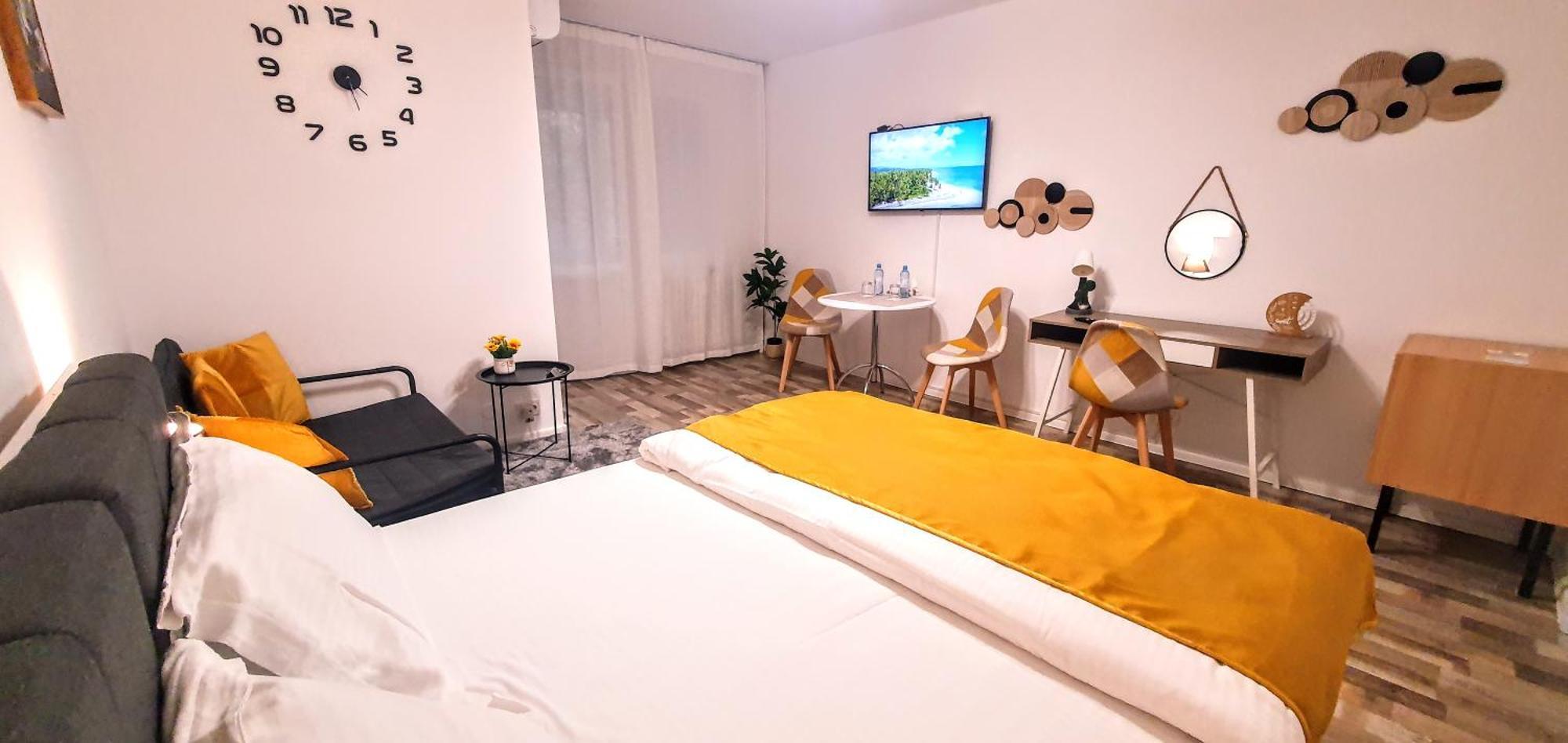 The Yellow King - Luxurious Apartment Bukarest Kültér fotó